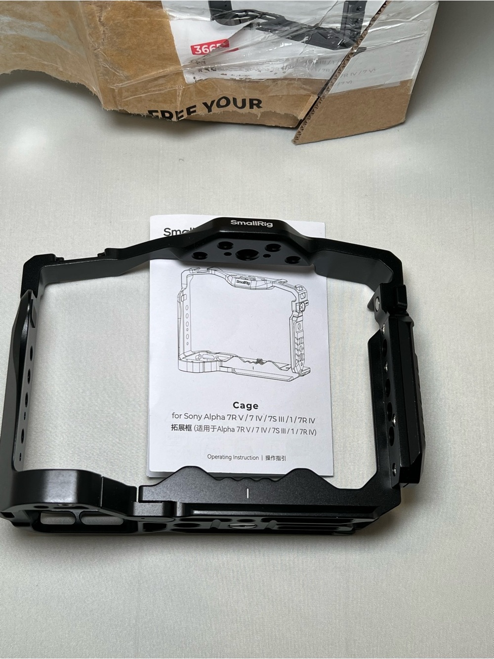 SmallRig Sony Alpha 7R V, 7R IV, 7S iii Camera Cage Open Box Sony 7R 5, 7R 4, 7S